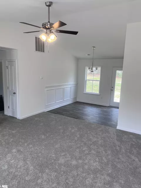 306 Marcy Jo Dr, Honea Path, SC 29654 photo 2