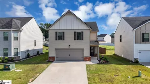 372 Alyssa Landing Dr, Fountain Inn, SC 29644