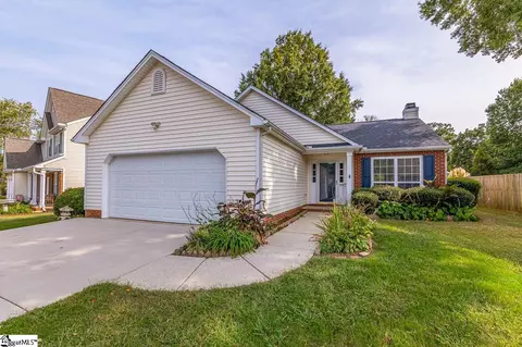 6 Fairview Lake Way, Simpsonville, SC 29680
