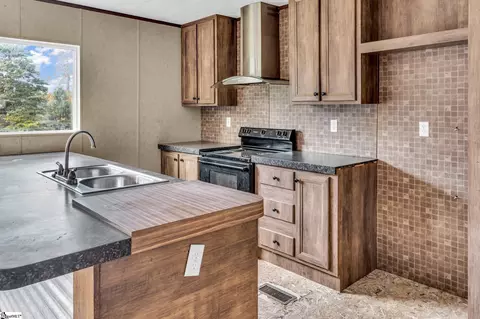 209 Eva Plz, Easley, SC 29640 photo 4