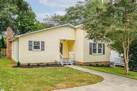 231 Batesview Dr, Greenville, SC 29607
