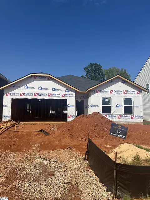 525 Cedar Valley Dr, Piedmont, SC 29673