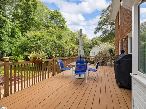 Exterior - 101 Roscommon Run, Moore, SC 29369 photo 6 of 10