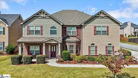 100 Onslow Ct, Simpsonville, SC 29680