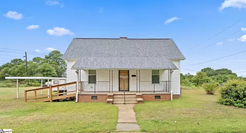 38 S Lyons St, Anderson, SC 29624