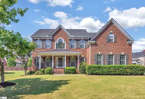 2 Ganibrille Ct, Simpsonville, SC 29681