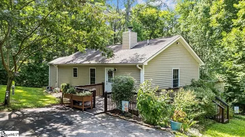 201 Reeves St, Liberty, SC 29657