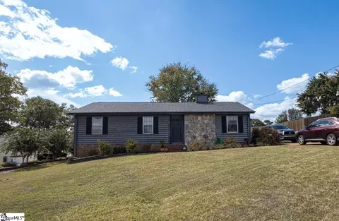 115 Saturn Ln, Greer, SC 29651