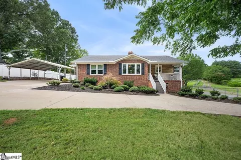 1130 Duncan Reidville Rd, Duncan, SC 29334