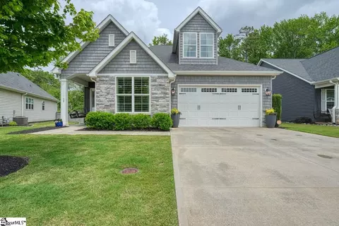 38 Golden Apple Trl, Mauldin, SC 29662