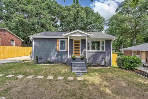 13 Post Oak Rd, Greenville, SC 29605