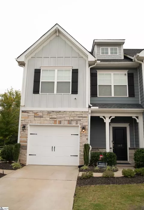 107 Hartland Pl, Simpsonville, SC 29680