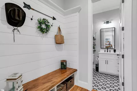 Entry Way - 842 Kist Rd, Greer, SC 29651 photo 3 of 4