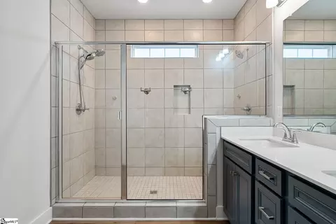 Bath - 234 Iris Dr, Easley, SC 29642 photo 2 of 3