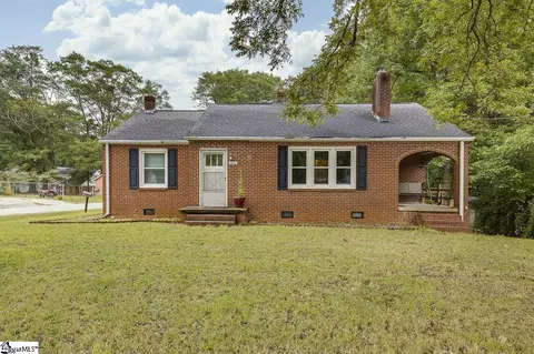 1534 W Parker Rd, Greenville, SC 29617