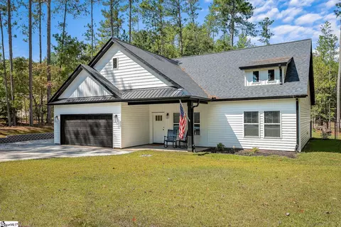 217 Shenandoah Rd, Townville, SC 29689