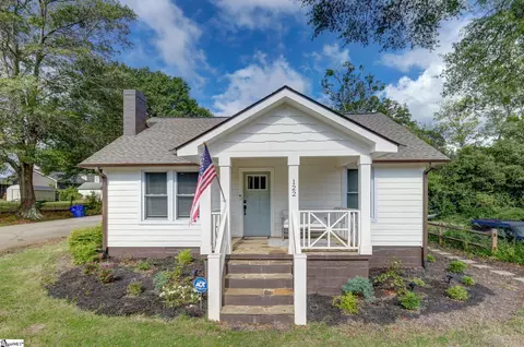 122 Parkins Mill Rd, Greenville, SC 29607