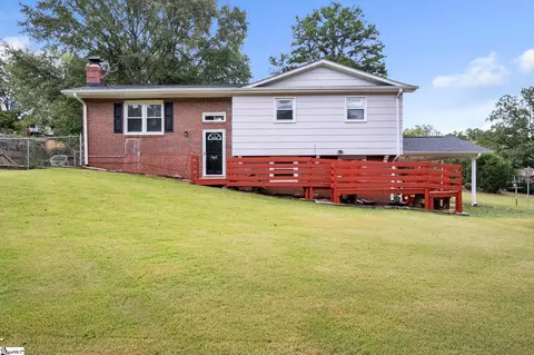 1127 Farrs Bridge Rd, Greenville, SC 29611