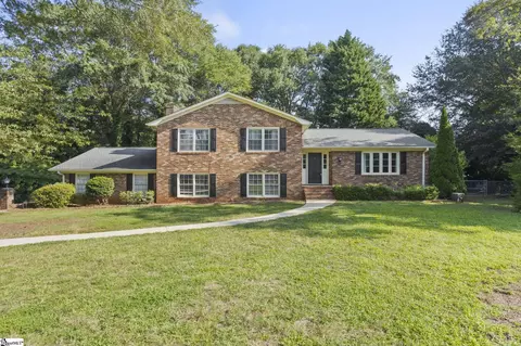 4 Caraway Ct, Greenville, SC 29615