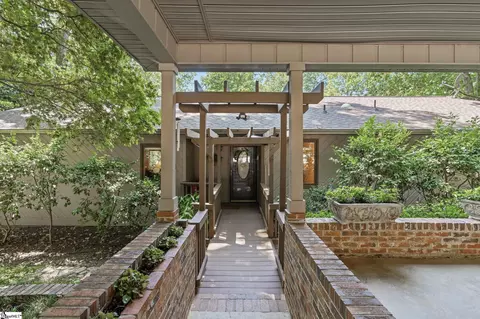 1009 Arrowhead Pt, Anderson, SC 29625