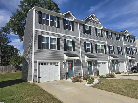 229 Brooklane Ct, Easley, SC 29642 photo 1