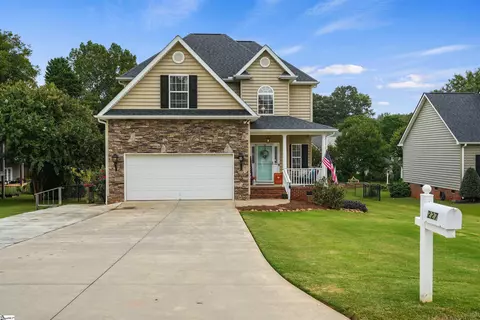 227 Scalybark Rd, Greenville, SC 29617