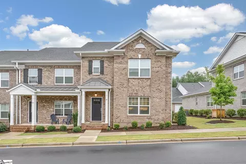22 Peckham St, Greenville, SC 29607