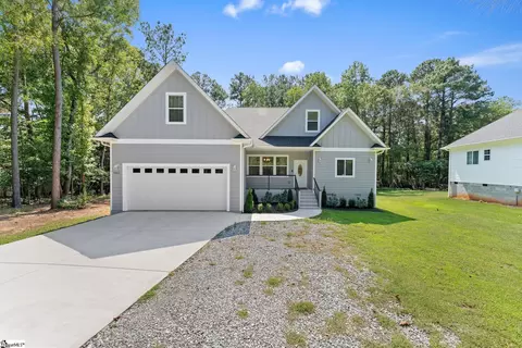 1061 Fisher Rd, Anderson, SC 29625