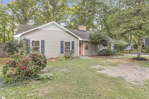 7 Woodharbor Dr, Taylors, SC 29687