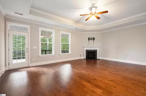Living - 199 Upper Lake Dr, Easley, SC 29640 photo 2 of 4