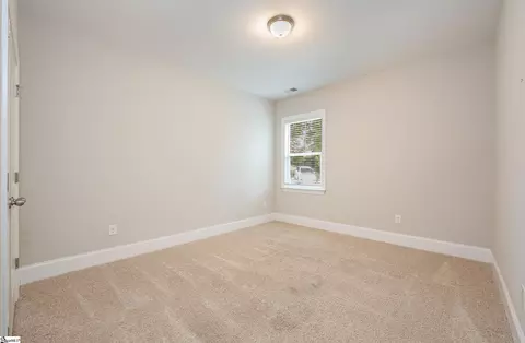 Bedroom - 199 Upper Lake Dr, Easley, SC 29640 photo 3 of 8
