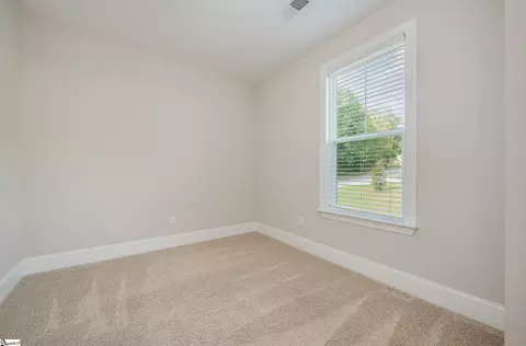 Bedroom - 199 Upper Lake Dr, Easley, SC 29640 photo 1 of 8