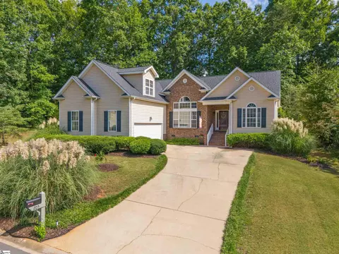 205 Amberjack Ct, Taylors, SC 29687