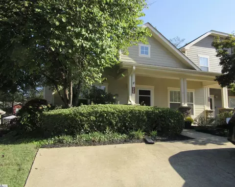 330 Shallow Dr, Taylors, SC 29687