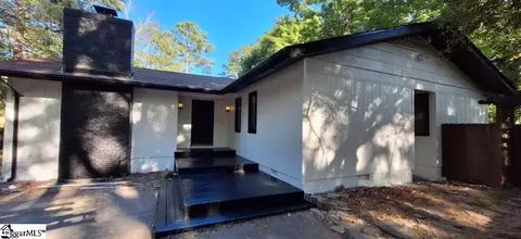101 Muscadine Dr, Mauldin, SC 29662