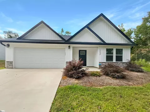 152 Old Airport Rd, Chesnee, SC 29323