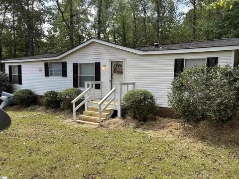 234 Forest Ln, Starr, SC 29684