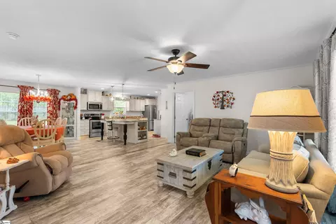 114 Philbert Rd, Easley, SC 29642 photo 5
