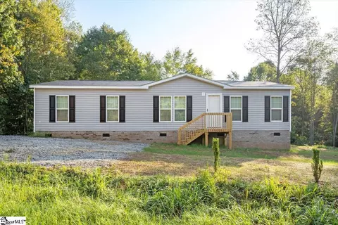 321 Cedar Wood Ranch Rd, Westminster, SC 29693