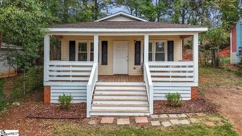 42 Burgess Ave, Greenville, SC 29609