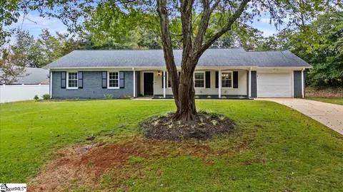 6 Doverdale Rd, Greenville, SC 29615