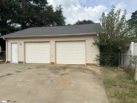 302 West Rd, Greer, SC 29650 photo 3