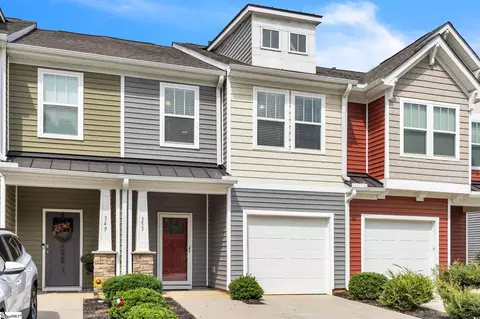 353 Hague Dr, Duncan, SC 29334