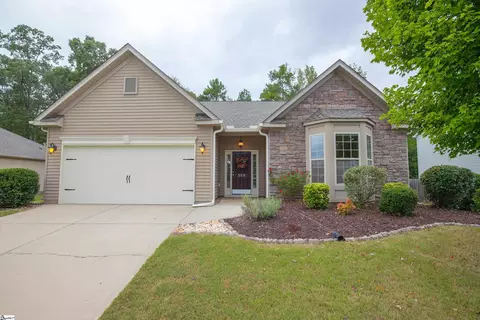 508 Crest Hill Dr, Fountain Inn, SC 29644