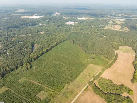 007 Young Rd, Clinton, SC 29325 photo 17