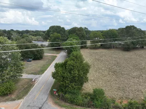 599 Martin Rd, Starr, SC 29684 photo 2