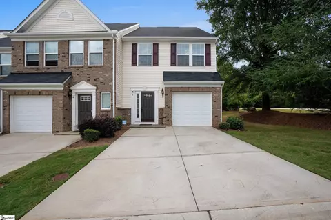 2 Glenside Dr, Greenville, SC 29607