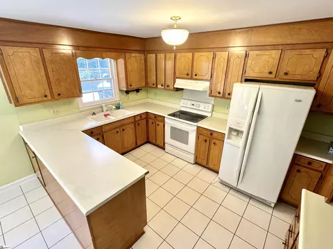 Kitchen - 107 Playground Rd, Walhalla, SC 29691 photo 3 of 6