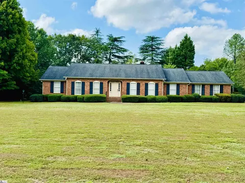 Exterior - 107 Playground Rd, Walhalla, SC 29691 photo 4 of 7