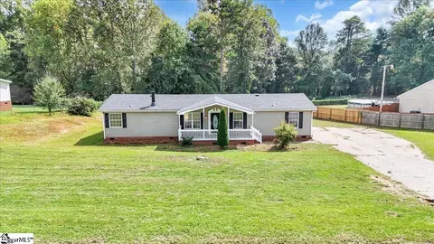 404 Roe Rd, Greenville, SC 29611